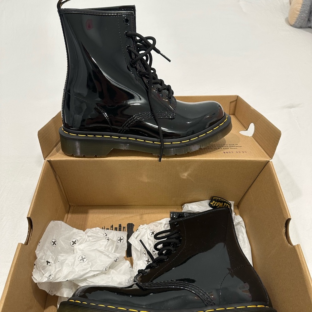 BRAND NEW SHOES!!!!